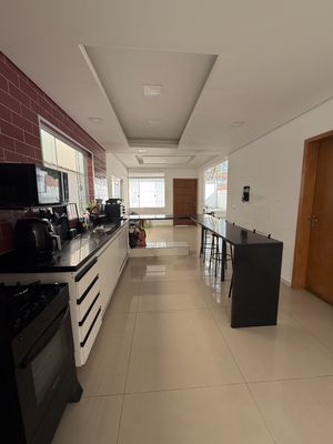 Image 7 - 924897