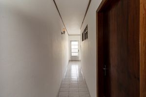Image 8 - 924898