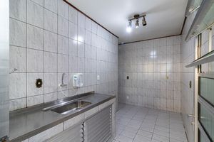 Image 19 - 924898