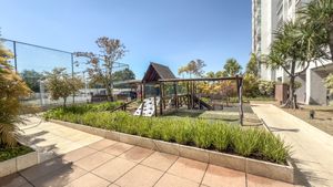 Image 21 - 924904