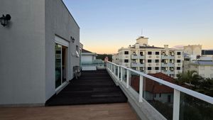 Image 23 - 924907