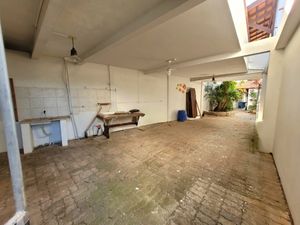 Image 19 - 924908