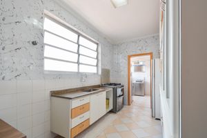 Image 21 - 924910