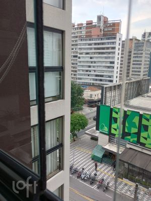 Image 8 - 924912