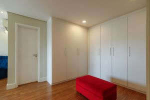 Image 35 - 924913