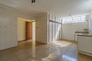 Image 10 - 924917