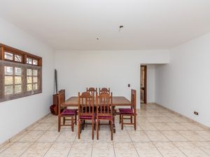 Image 38 - 924918