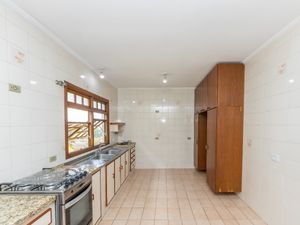 Image 17 - 924918