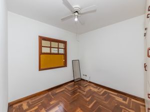 Image 32 - 924918