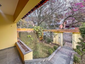 Image 3 - 924918