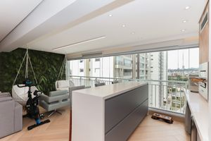 Image 7 - 924923