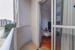 Image 5 - 924933