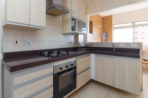 Image 15 - 924933