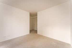 Image 30 - 924935