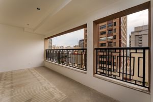 Image 5 - 924935