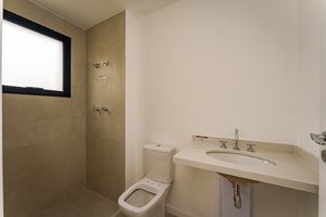 Image 23 - 924935