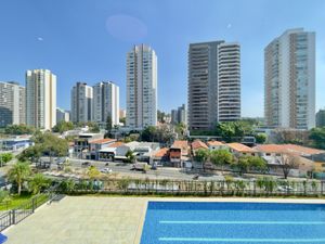 Image 5 - 924938