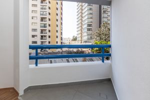 Image 17 - 924942