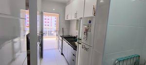 Image 2 - 924943