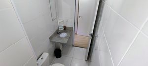 Image 19 - 924943