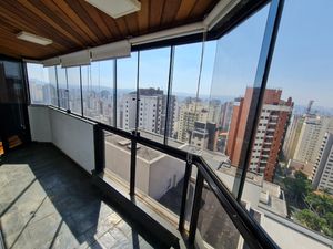Image 9 - 924945