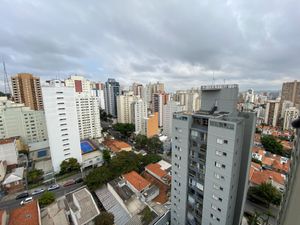 Image 29 - 924945