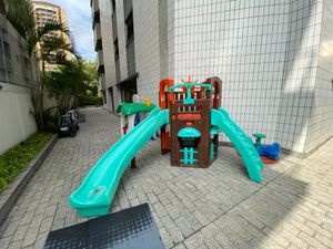 Image 33 - 924945
