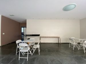 Image 39 - 924945