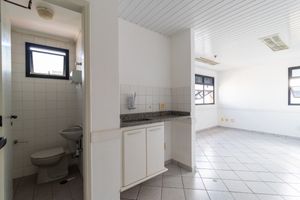 Image 1 - 924956