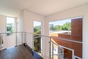 Image 18 - 924957