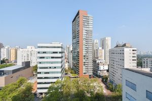 Image 18 - 924959