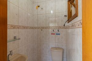 Image 42 - 924968