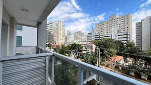 Image 12 - 924982