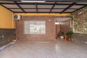 Image 1 - 924988