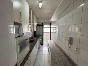 Image 35 - 925004