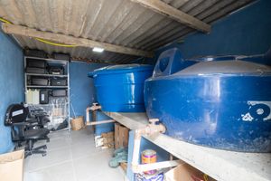 Image 34 - 925011