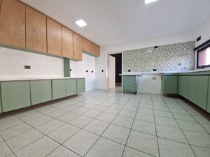 Image 9 - 925016