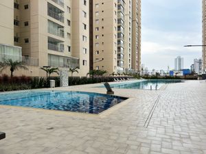 Image 17 - 925021