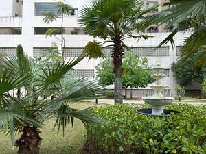 Image 26 - 925021