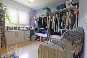 Image 8 - 925039