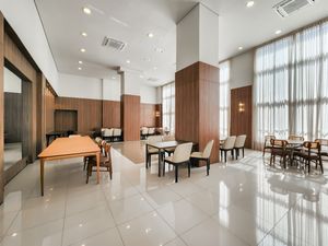 Image 34 - 925046