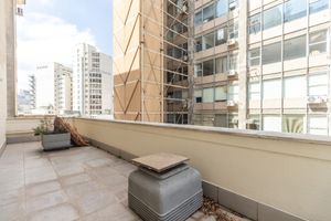 Image 33 - 925047