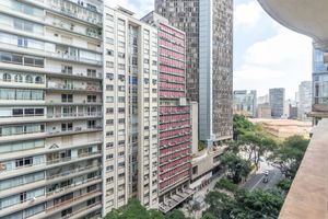 Image 25 - 925047