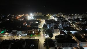 Image 50 - 925049