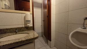 Image 15 - 925049