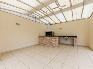 Image 21 - 925059
