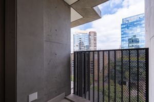 Image 65 - 925060