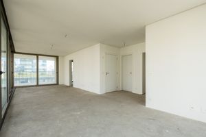 Image 4 - 925060