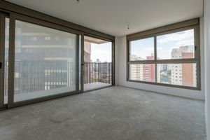 Image 25 - 925060