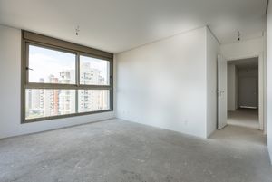 Image 35 - 925060